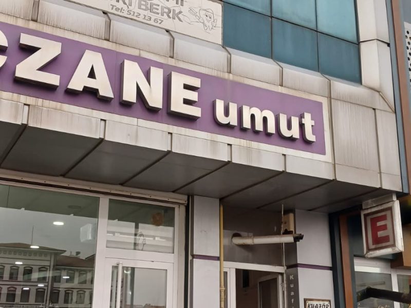 Dr. Nuri Berk Ağız ve Diş Sağlığı Hekimi