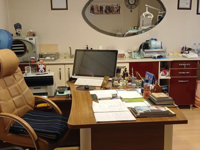 Dr. Nuri Berk Ağız ve Diş Sağlığı Hekimi